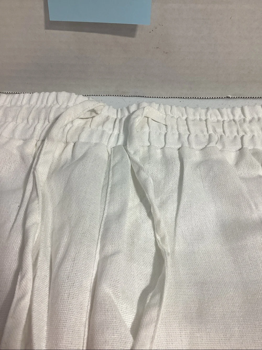 URRU 2Piece white suit